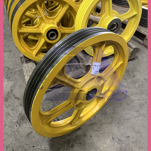 Шкив канатоведущий (575 мм, канаты 3x10, 5 мм) ZAA260D1 13VTR