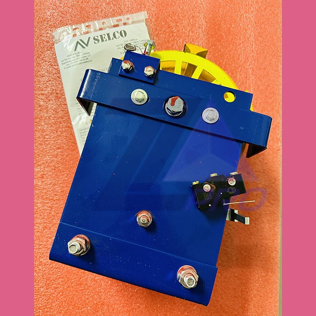 Ограничитель скорости 1,6 м/с (ОСК-1.6)  с прерывателем двустороннего срабатывания ЛСБ.09.38.00.000