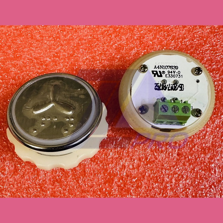 Кнопочный модуль с шрифтом Брайля ВЕНТИЛЯТОР разъём под винт A4N107639 MA2D04-D-R-FAN ЩЛЗ КМЗ