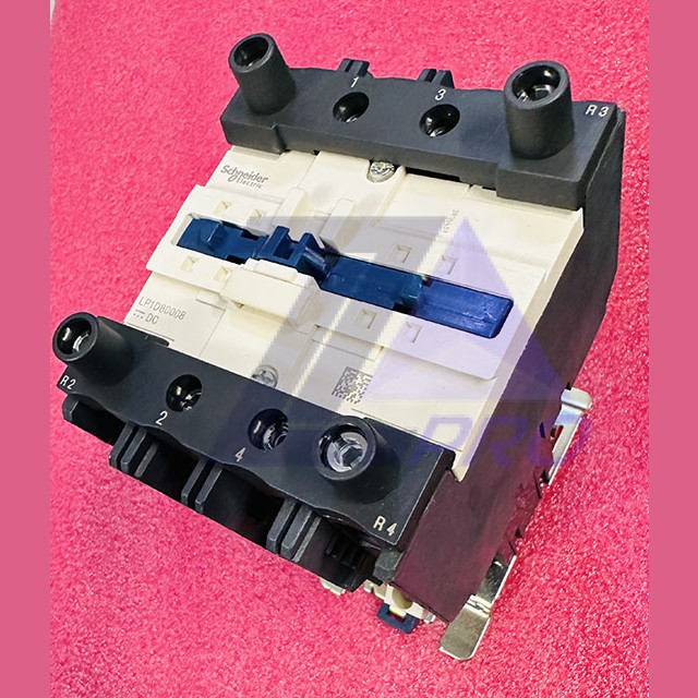 Контактор 37kW 220VDC LP1 D80008MD Schneider Electric