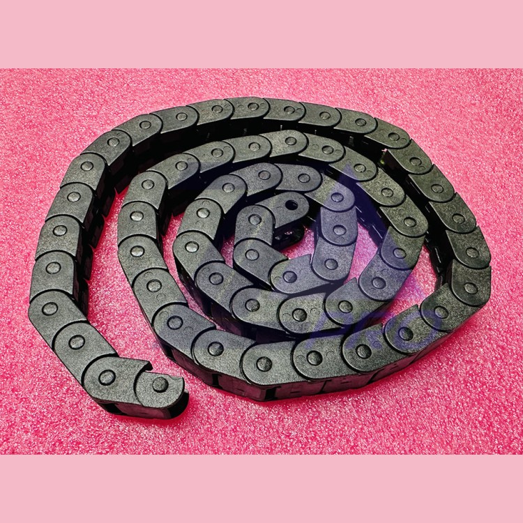 Кабель-канал гибкий 18х15х1000 мм