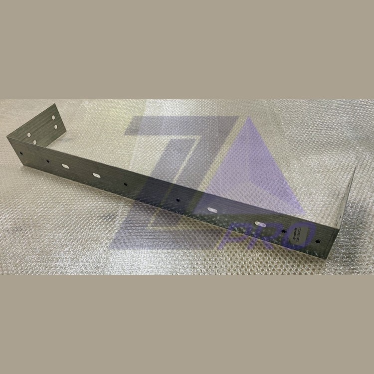 Кронштейн крепления защиты от противовеса ZAA316ASC11 Otis