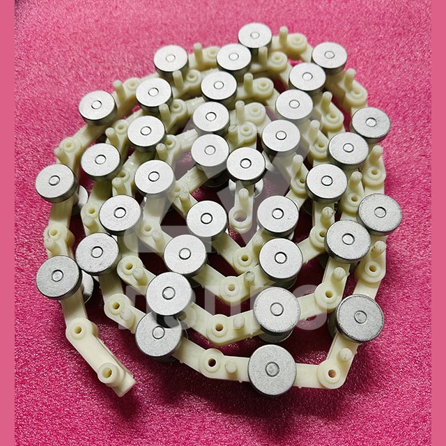 Цепь огибающая балюстрады 34 пары, необслуживаемая L=2094mm шаг 60мм XO-508 Otis