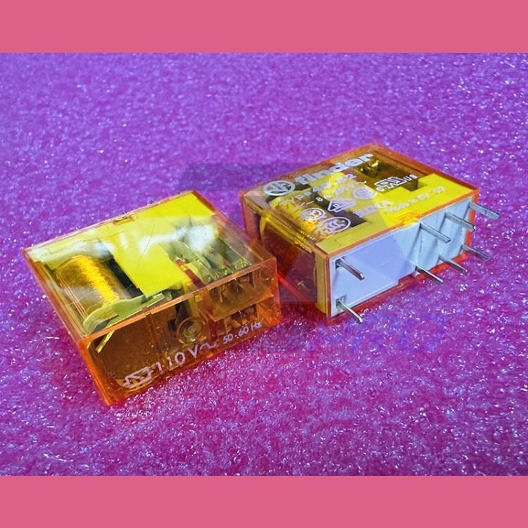 Реле промежуточное 110VAC 8А 40.52.8.110.0000 Finder