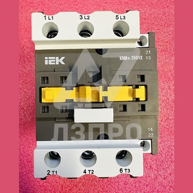 Контактор КМИе-35012 110В 50А iEK