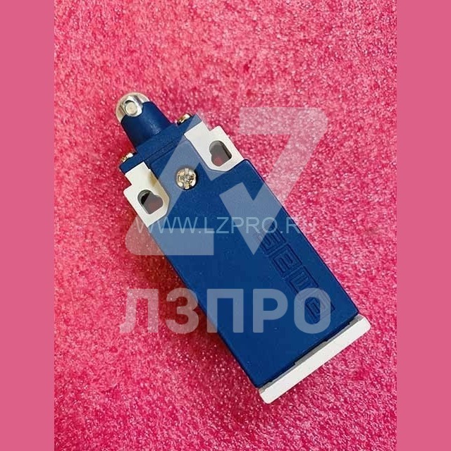 Концевой выключатель с продольным роликом L5K23MUM331 Emas