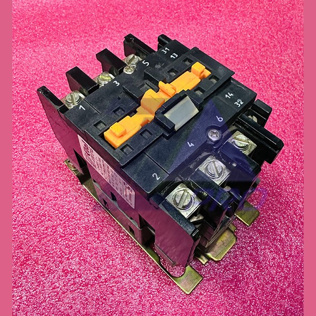 Пускатель электромагнитный ПМЛ-4100М 0*4Б 70А 380В Этал