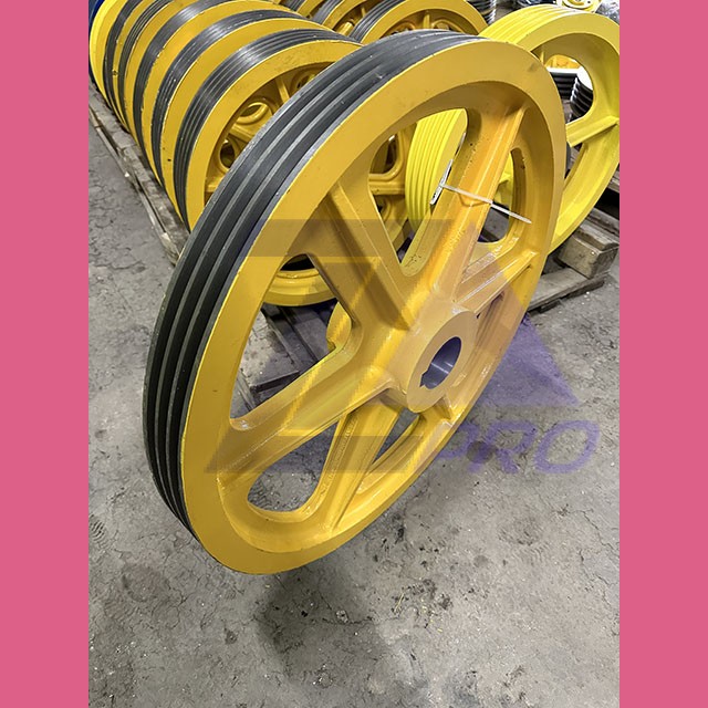 Шкив канатоведущий 690х3х10,5 0411К.02.00.001М КМЗ