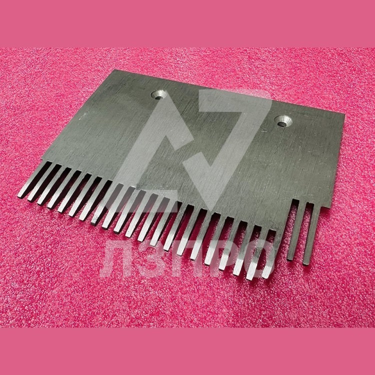 Гребенка левая укороченная 206,39х139,20мм 24 зуба GAA453BV3 Otis