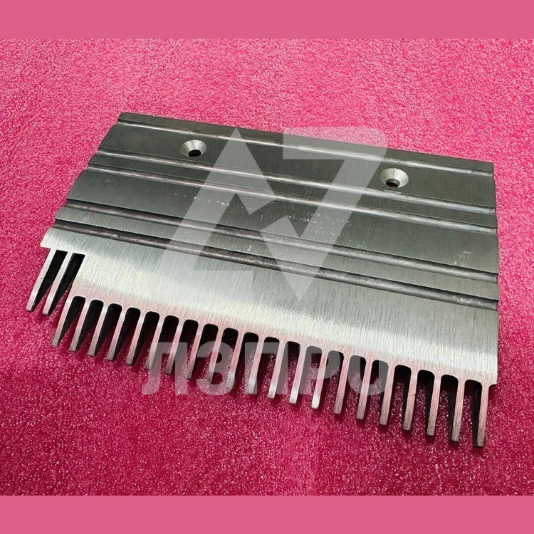 Гребенка правая 23 зуба эскалатора 506NCE 198х139мм GAA453BM7 Otis