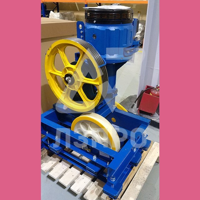 Лебедка 13 VTR-M  ZAA9676B14-1