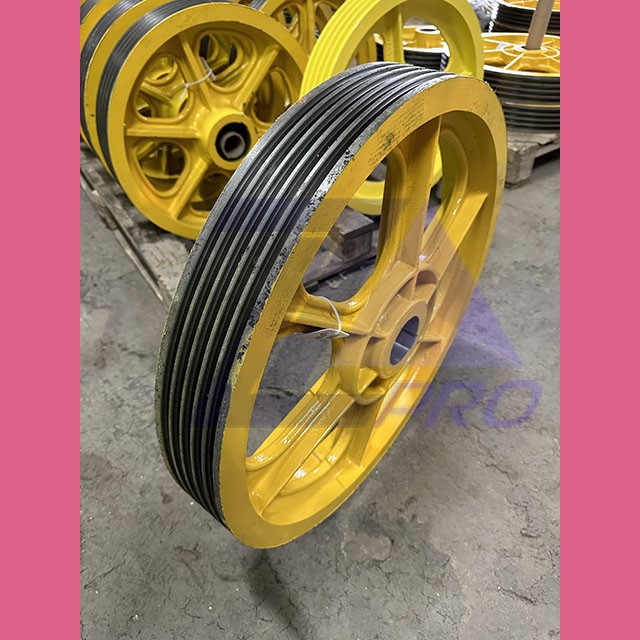 Шкив канатоведущий (620 мм, канаты 5x10 мм) TO260AJ4 13VTR